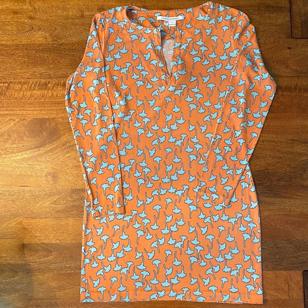 DVF vintage patterned knee length dress!  EUC